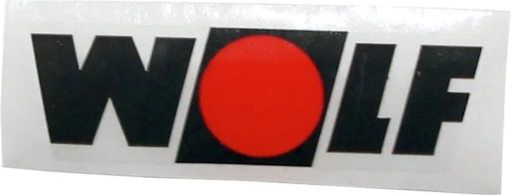 Aufkleber mit dem Wort "WOLF" in großen schwarzen Buchstaben und einem roten Kreis auf weißem Hintergrund.